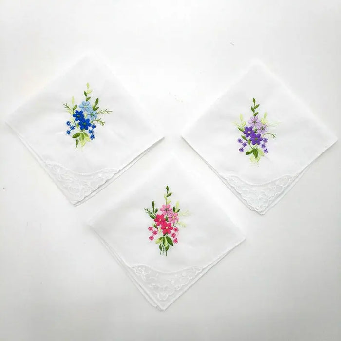 3Pcs/Set Women  White Square Handkerchief Floral Embroidered Pocket Hanky  Lace Cotton Baby Bibs Portable Towel