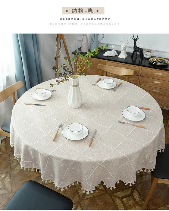 ring a touch of elegance to your special day, this luxurious and chic round plaid cotton linen tablecloth is perfect for any occ