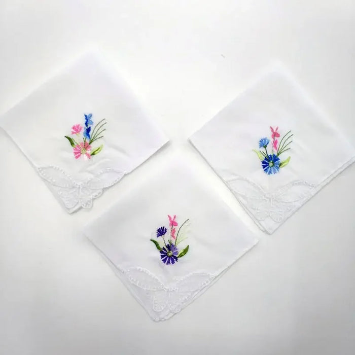 3Pcs/Set Women  White Square Handkerchief Floral Embroidered Pocket Hanky  Lace Cotton Baby Bibs Portable Towel