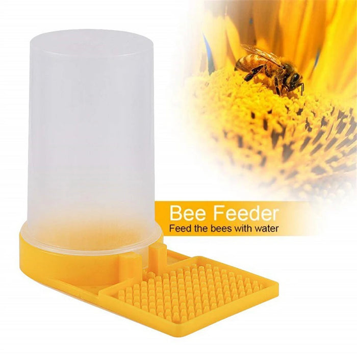 Plastic Bee Drinking Waterer Feeder Safe Non-toxic Lightweight Honey Bee Nest Door Feeding Drinking Water Box for Beekeeper