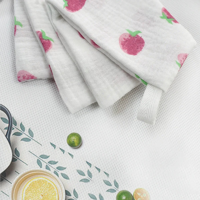 4Pcs/Set Gauze Cotton Towel Soft Square 4-Layer Hand Towels 25x25cm Strawberry Handkerchief Cute Wipe Cloth  Children Adult