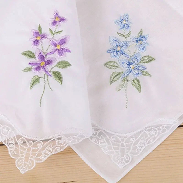 3Pcs/Set Women  White Square Handkerchief Floral Embroidered Pocket Hanky  Lace Cotton Baby Bibs Portable Towel